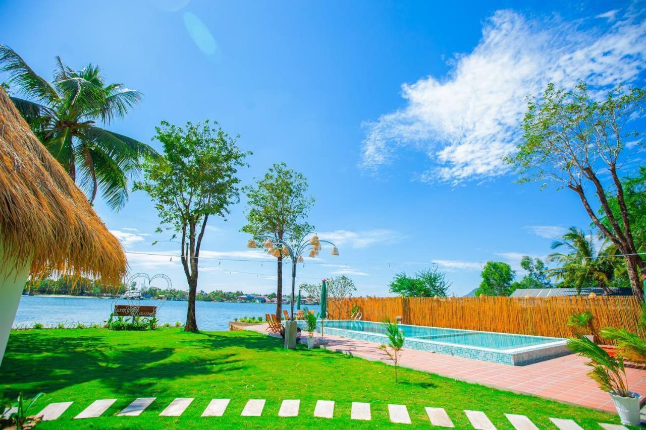 Sea Sand Resort Kampot Exteriör bild