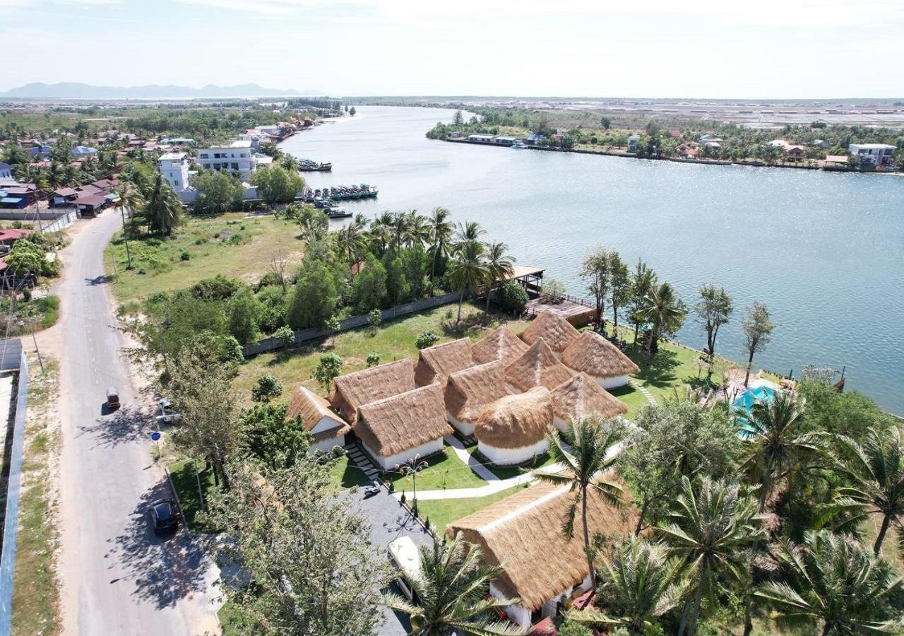 Sea Sand Resort Kampot Exteriör bild