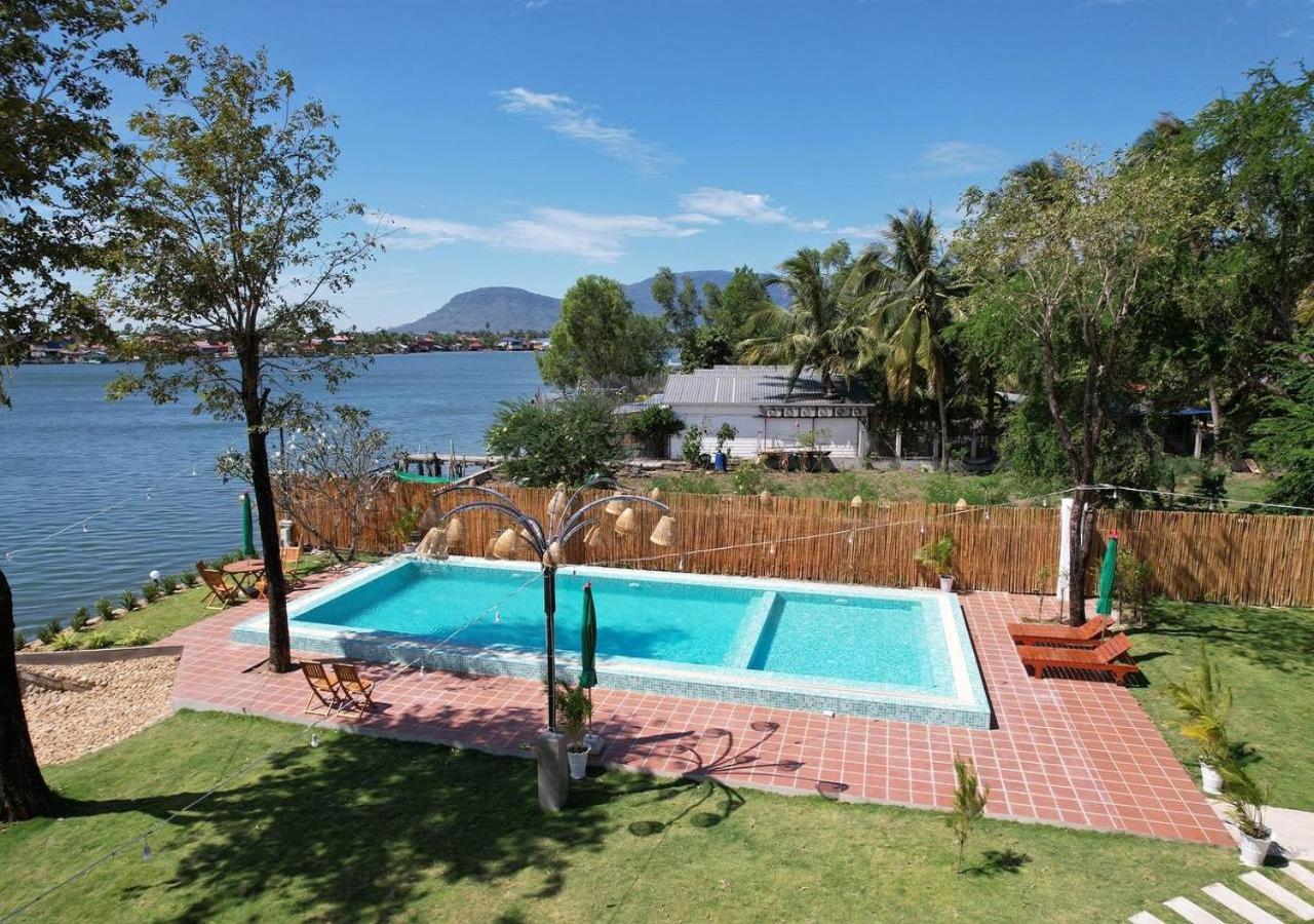 Sea Sand Resort Kampot Exteriör bild