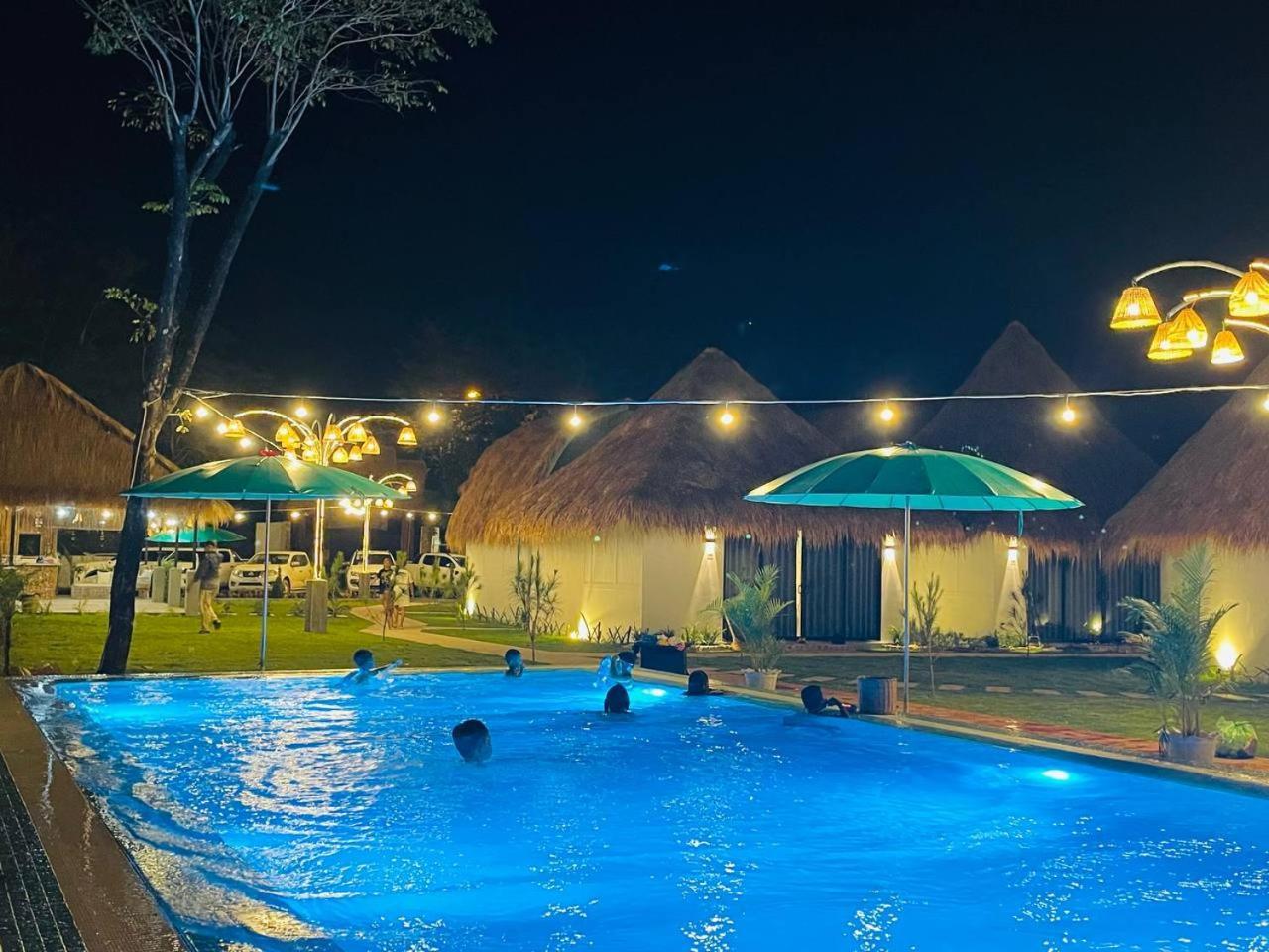 Sea Sand Resort Kampot Exteriör bild